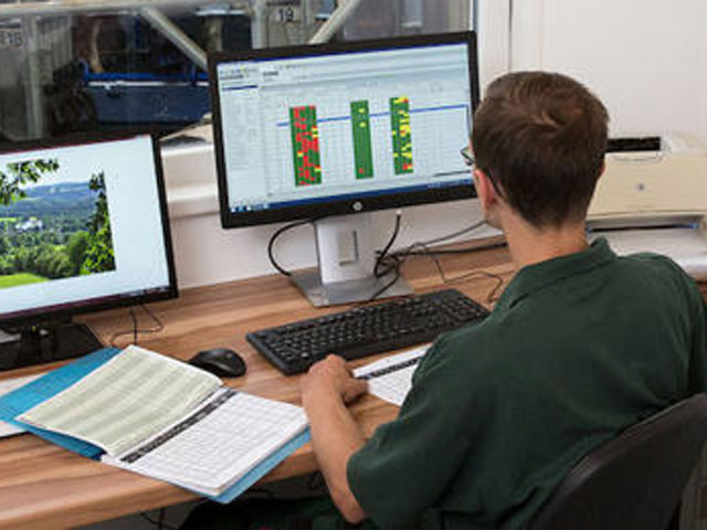 Farm-Management: DeLaval Plus, DeLaval DelPro™ FarmManager, DeLaval BioSensors, Herdenmanagement-Beratung